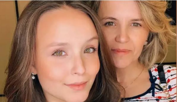 Após escândalo de exploração e alienação parental, família de Larissa Manoela está em outra polêmica