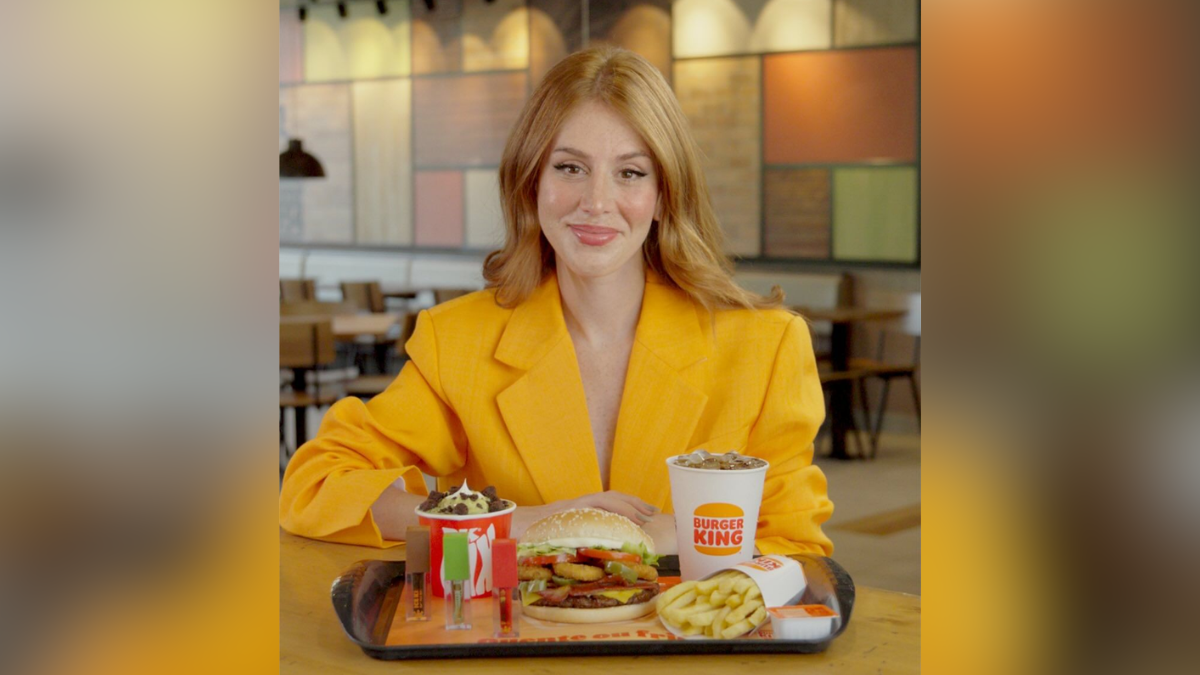 Mari Maria lança collab de glosses com Burguer King nesta terça-feira, 19