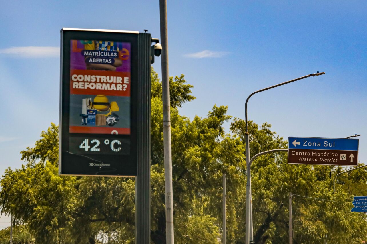 calor e sensação térmica de 70°C em Porto Alegre